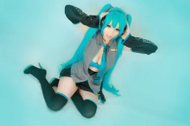 Hatsune_Miku_by_Hidori_Rose_28.webp